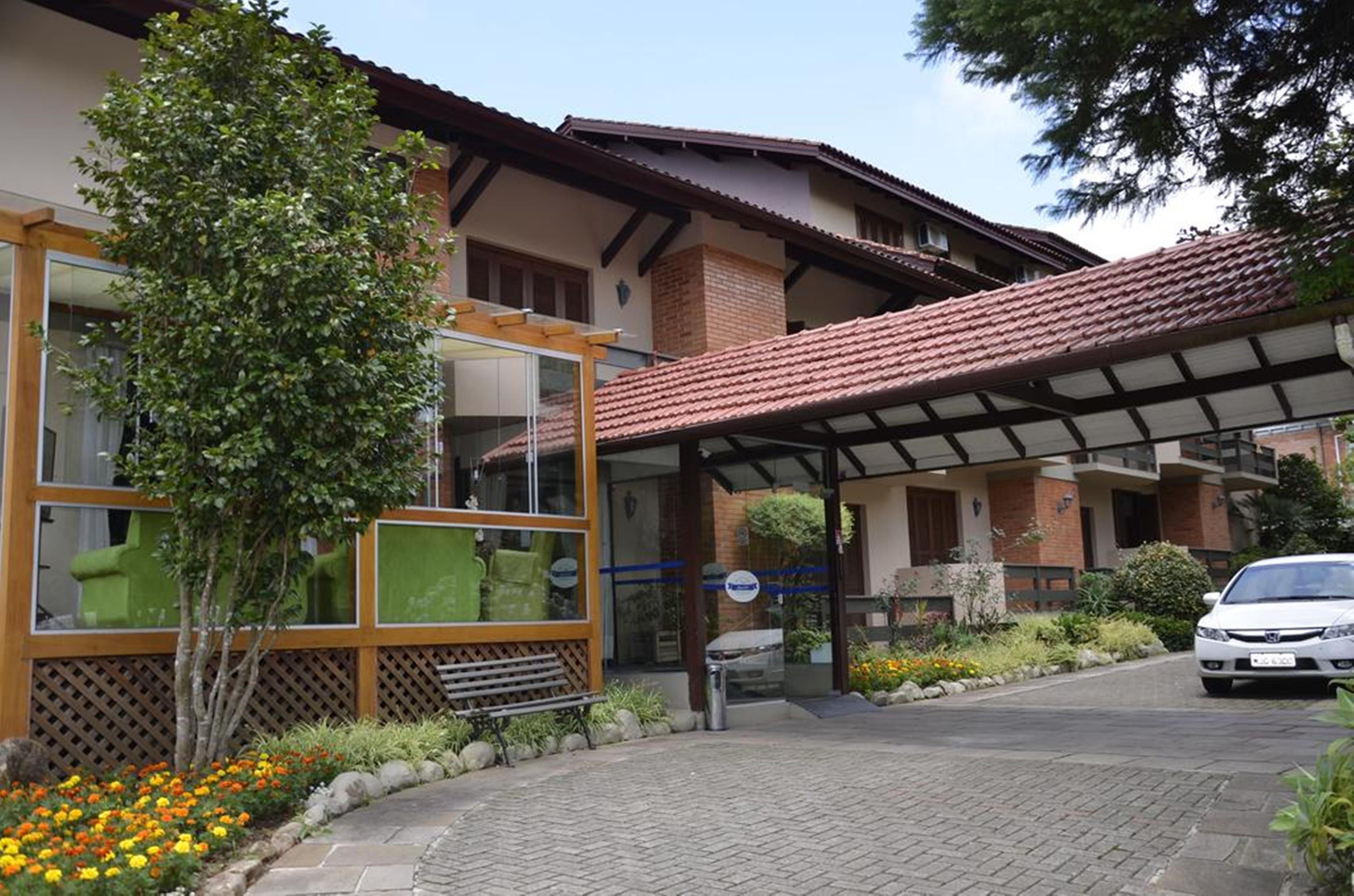 Hotel Alpen Hof กรามาโด ภายนอก รูปภาพ